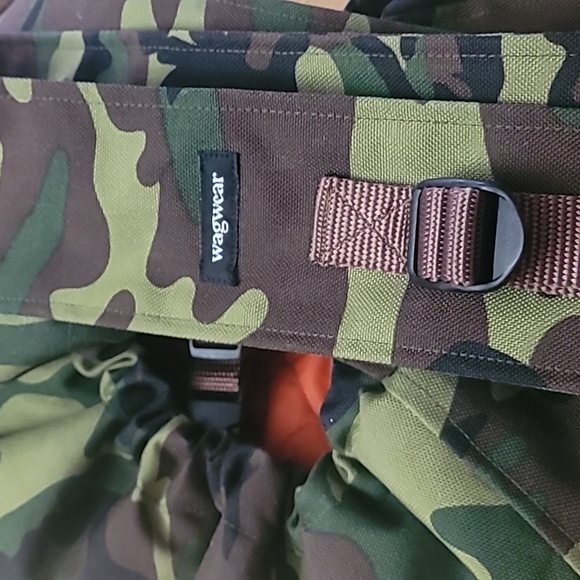 NWOT Camo Dog Sling (Large) - Picture 2 of 3